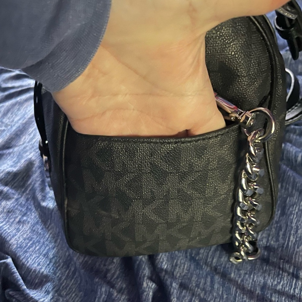 Michael Kors - Picture 3 of 7